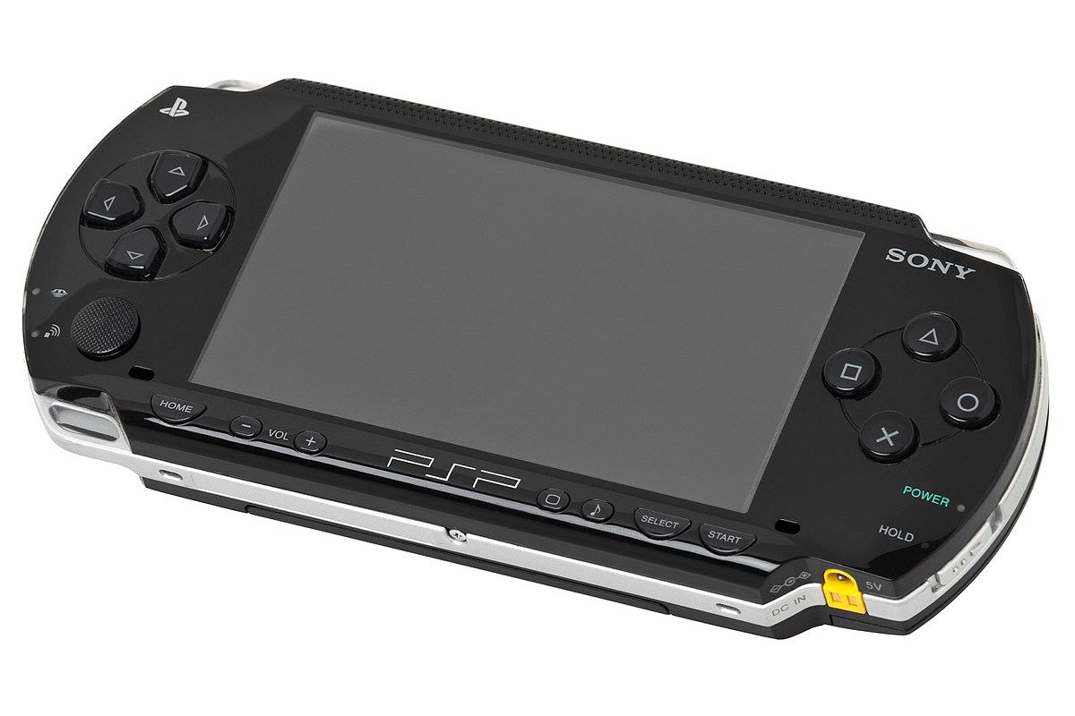 PlayStation Portable 2000 - Piano Black PSP - Video Game System - Used - CaveGamers