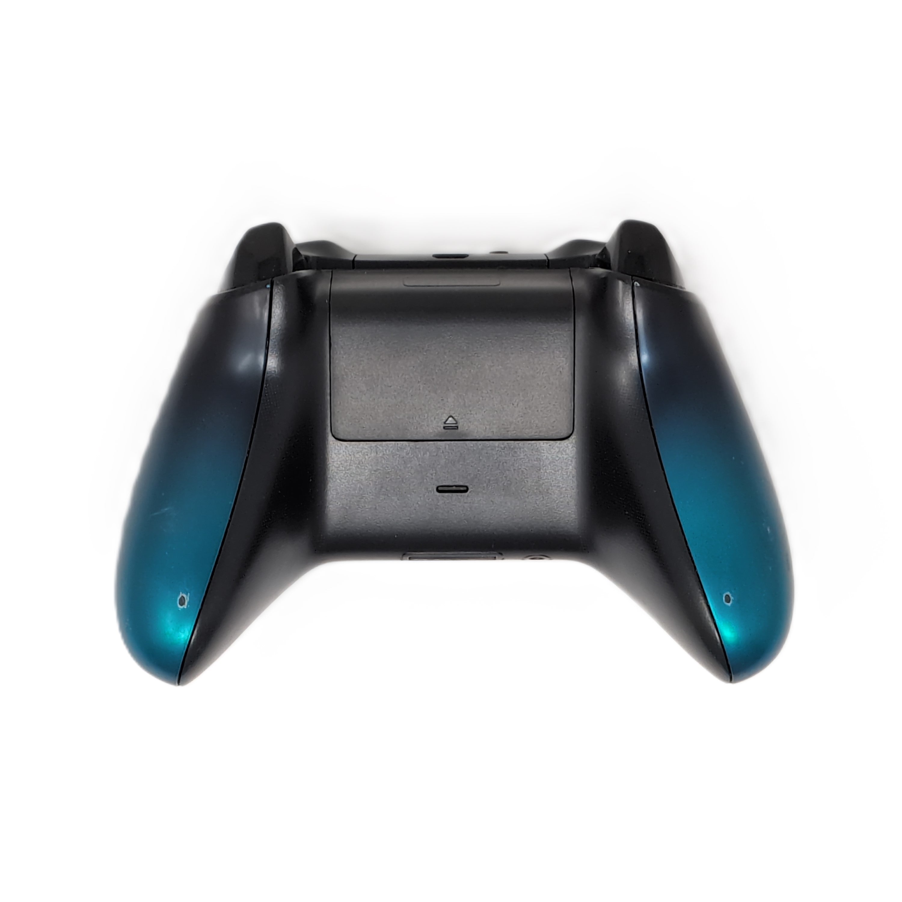 Xbox One Wireless Controller - Ocean Shadow Blue - Video Game Accessory - Used - CaveGamers - Image 2