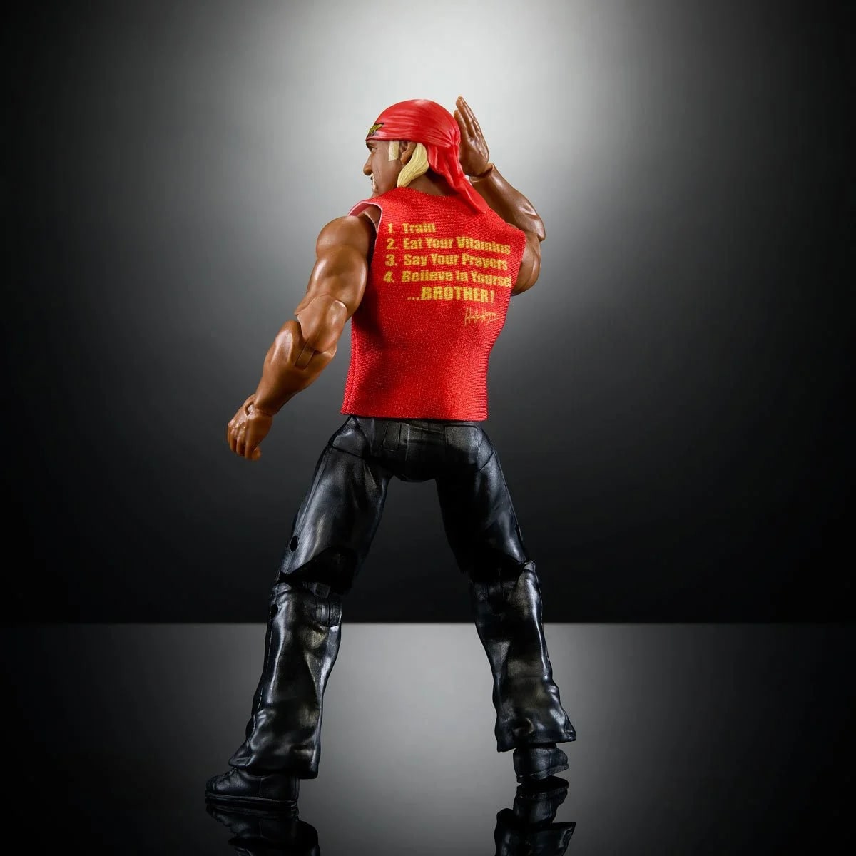 WWE WrestleMania Elite Hulk Hogan Action Figure