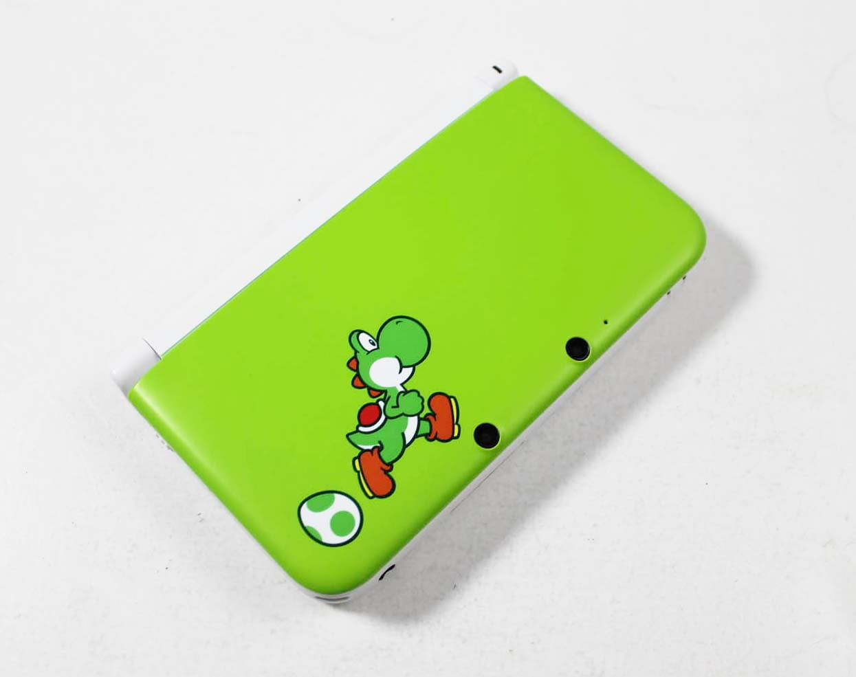 Read Nintendo 3DS XL Yoshi hotsell in Green Special Edition