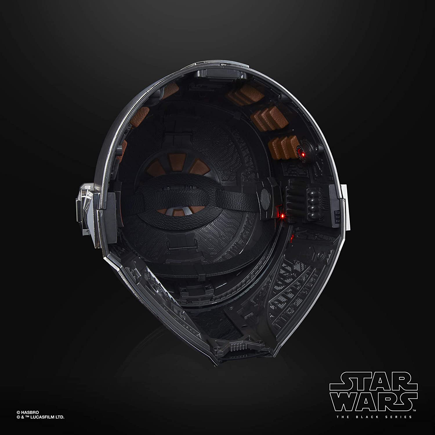 Star Wars: The Black Series - The Mandalorian Electronic Helmet Prop Replicas - Toys - New - CaveGamers - Image 4
