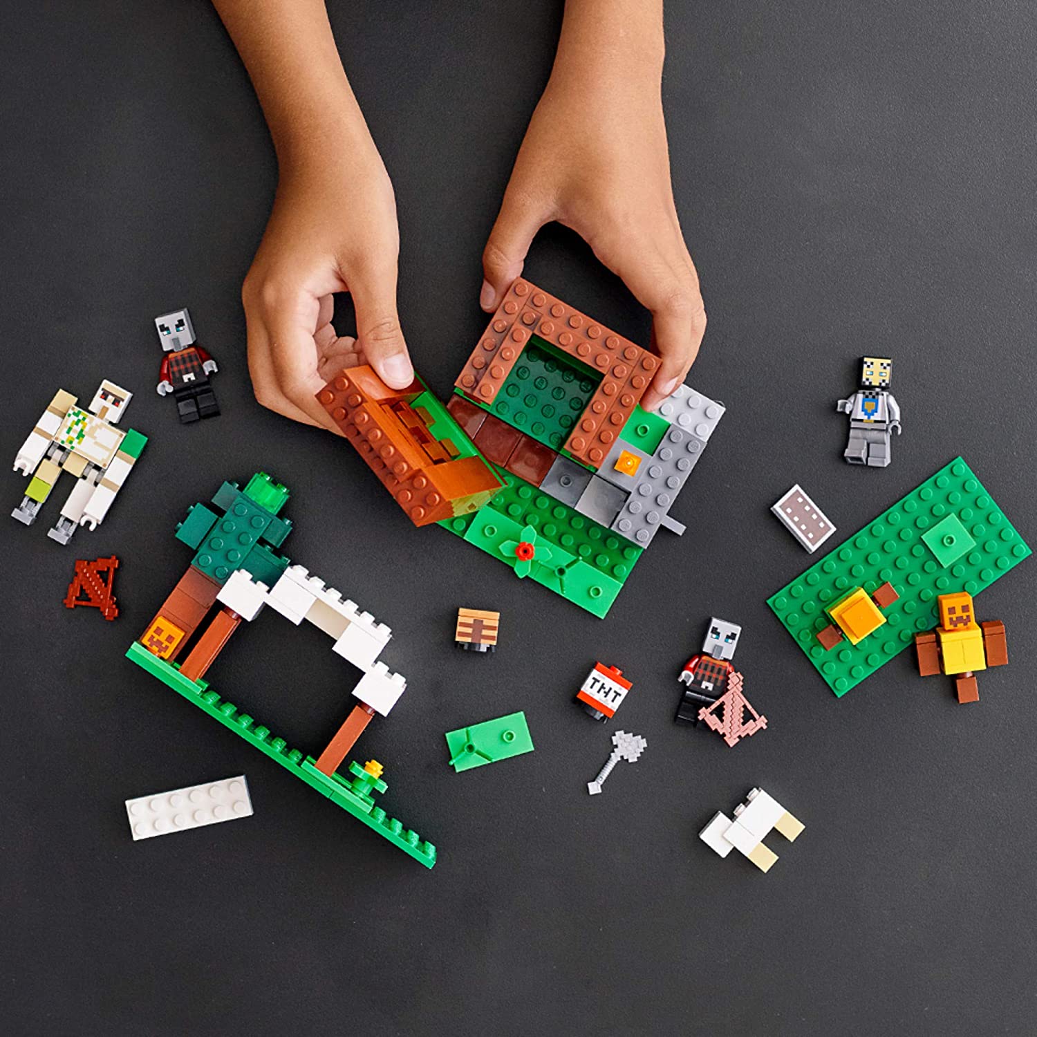 LEGO Minecraft The Pillager Outpost 21159